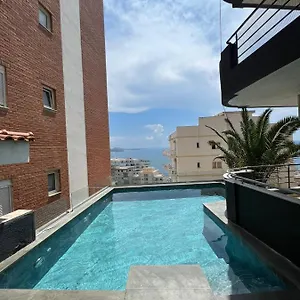 Apartment Paradiso