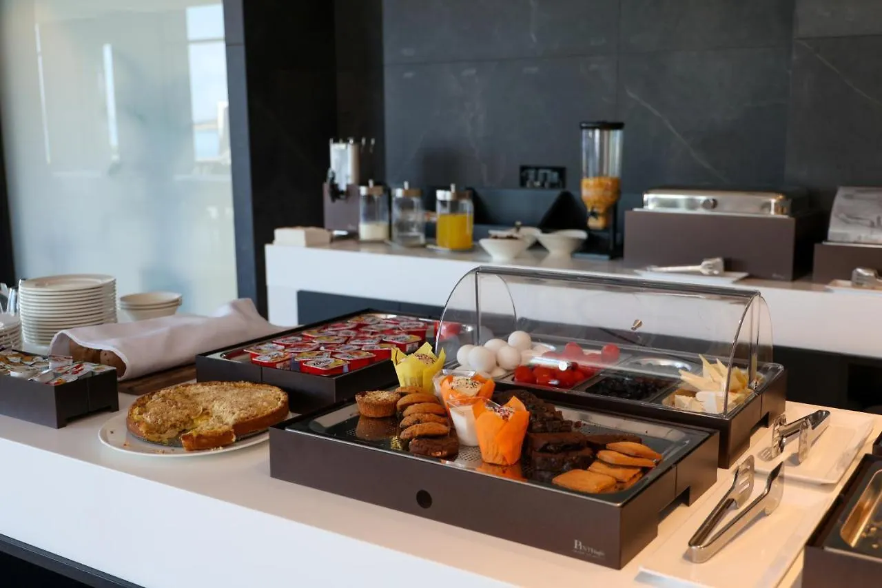 Mango Luxury Resorts Sarandë 4*,